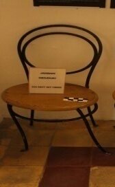 Kursi Besi Bersandaran (2)