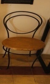 Kursi Besi Bersandaran (1)