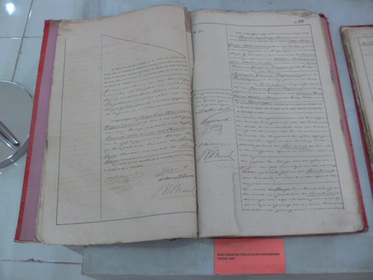 Buku Register Pencatatan Perkawinan 1883
