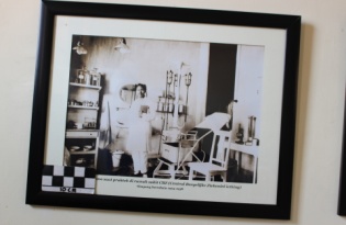 Dr Soetomo saat praktek di rumah sakit CBZ Simpang