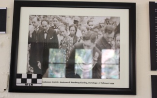 Saat pemkaman isteri Dr Soetomo di Kembang Kuning