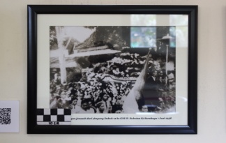 Situasi iringan jenazah dari simpang Dukuh ke GNI