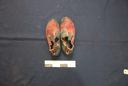 Sepatu Panjat Tebing Merah