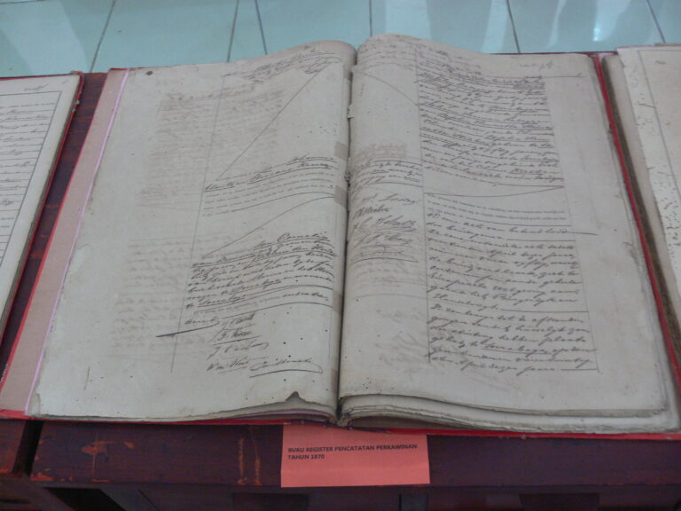 Buku Register Pencatatan Perkawinan 1886