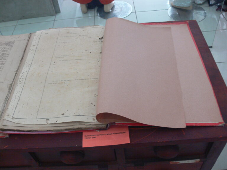 Buku Register Pencatatan Perkawinan 1854