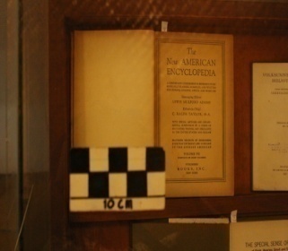 Buku Encyclopedia Belanda