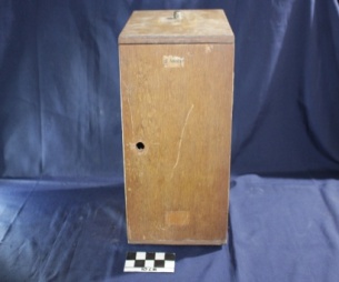 Kotak Tempat Mikroskop