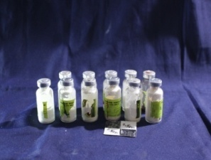 Botol obat (Procaine Penicilin)