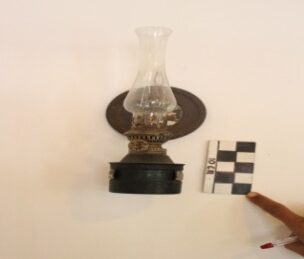 Lampu Minyak Meja (Area Loteng)