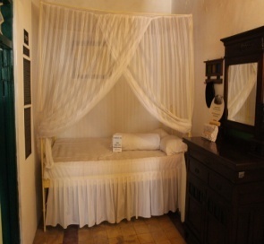 Dipan Besi (Area Kamar Pribadi Tjokroaminoto)