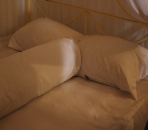 Kasur Kapuk (Area Kamar Pribadi Tjokroaminoto)