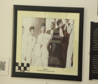 Foto Soekarno di Pengadilan Belanda Landraad Bandung
