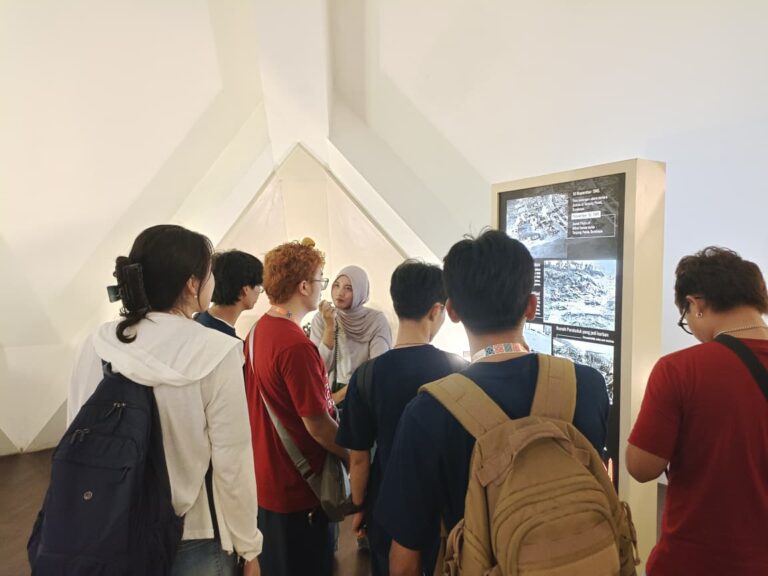 Museum Sepuluh Nopember Jadi Destinasi Historical Tour CommTECH Camp Insight 2026
