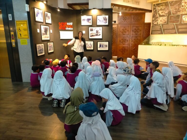 Museum 10 Nopember Jadi Ruang Belajar Interaktif bagi 201 Siswa SD Aisyiyah Nganjuk
