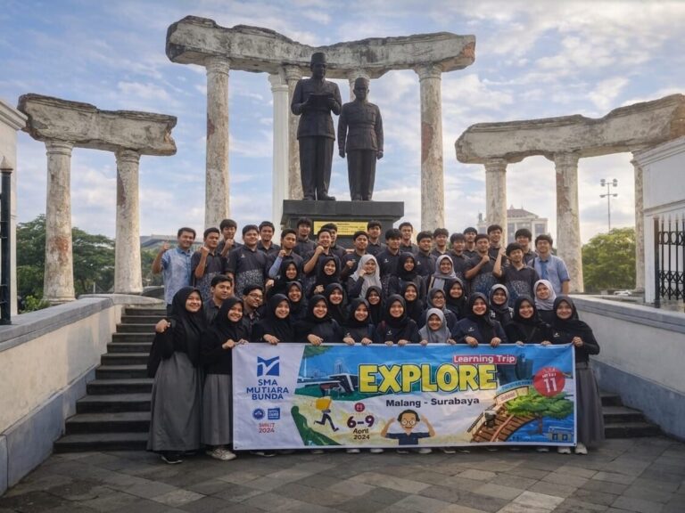 Siswa SMA Mutiara Bunda Bandung saat learning trip di Museum Sepuluh Nopember