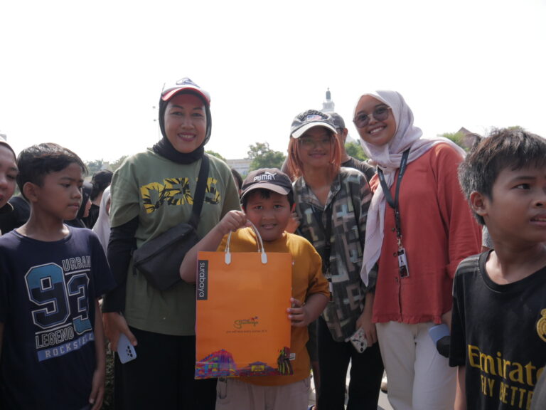 Kuis edukasi sejarah di acara Senja Terakhir