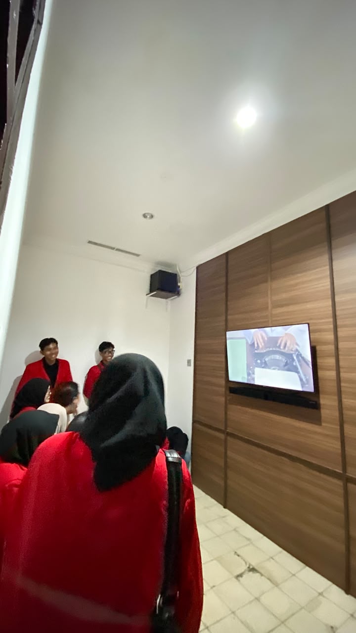 Mahasiswa Universitas 17 Agustus 1945 Surabaya Kunjungi Rumah Lahir Bung Karno, Tanamkan Nilai Perjuangan kepada Generasi Muda